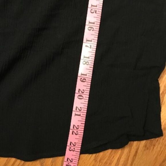 Daniel Rainn Black Open weave sleeve blouse - Picture 9 of 13